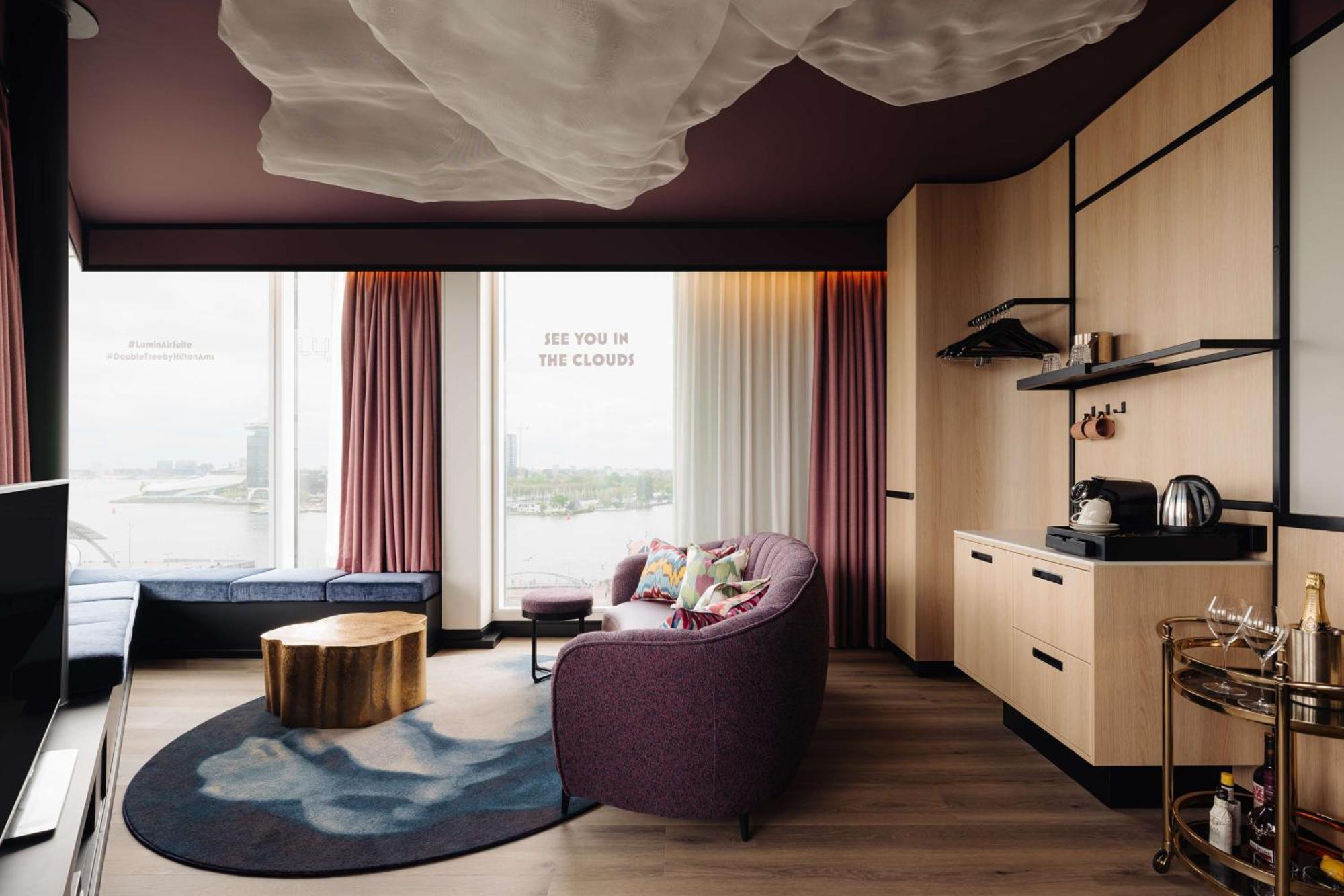 Doubletree By Hilton Amsterdam Centraal Station Hotel Екстериор снимка