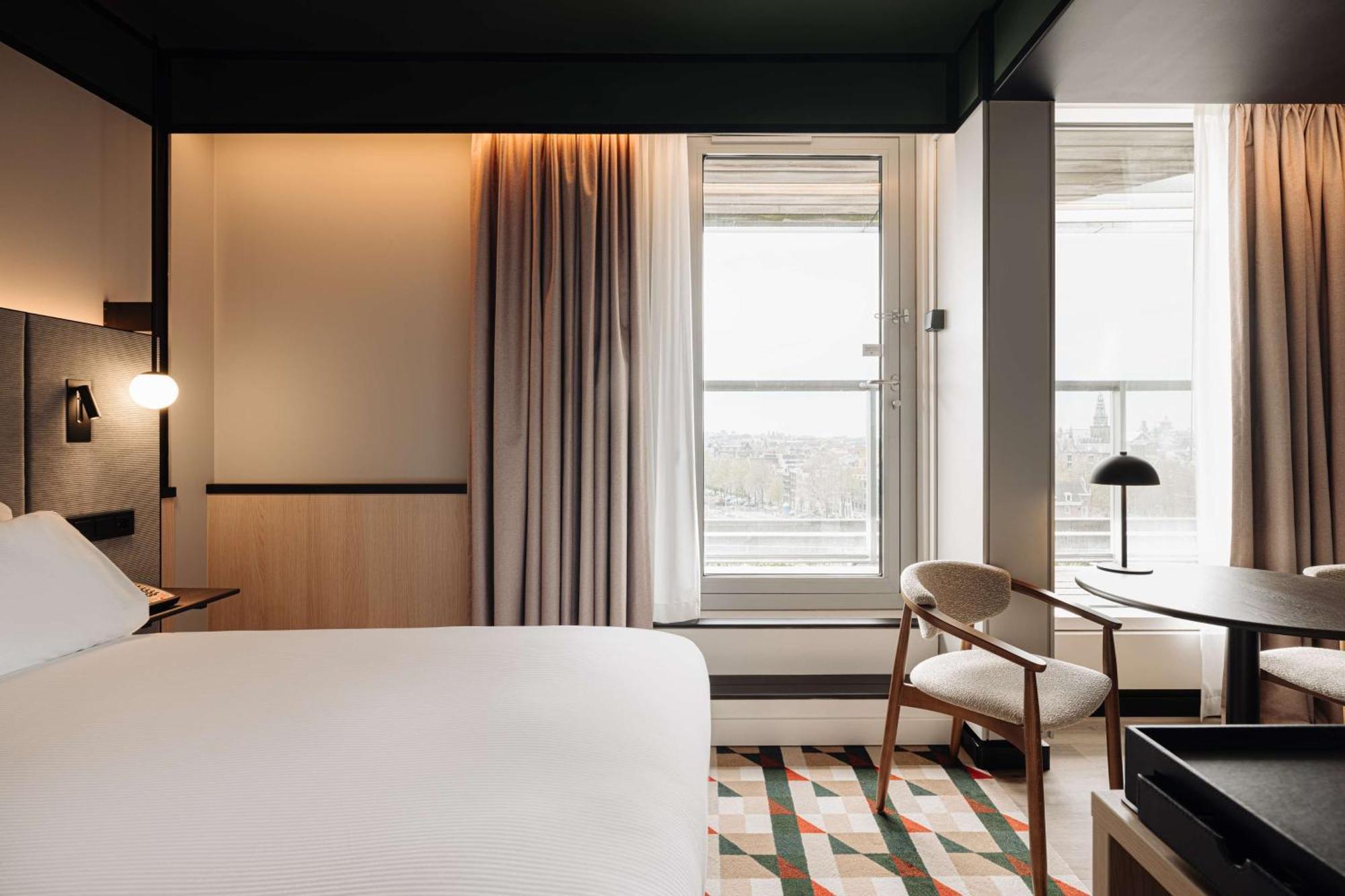 Doubletree By Hilton Amsterdam Centraal Station Hotel Екстериор снимка